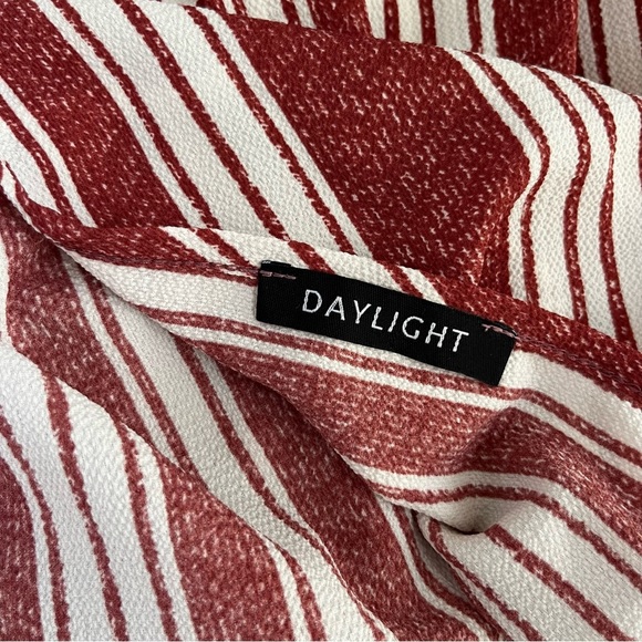 DAYLIGHT STRIPED SLEEVELESS JUMPSUIT CUT OUT NECKLINE IN RED & WHITE SIZE SMALL - Picture 14 of 16